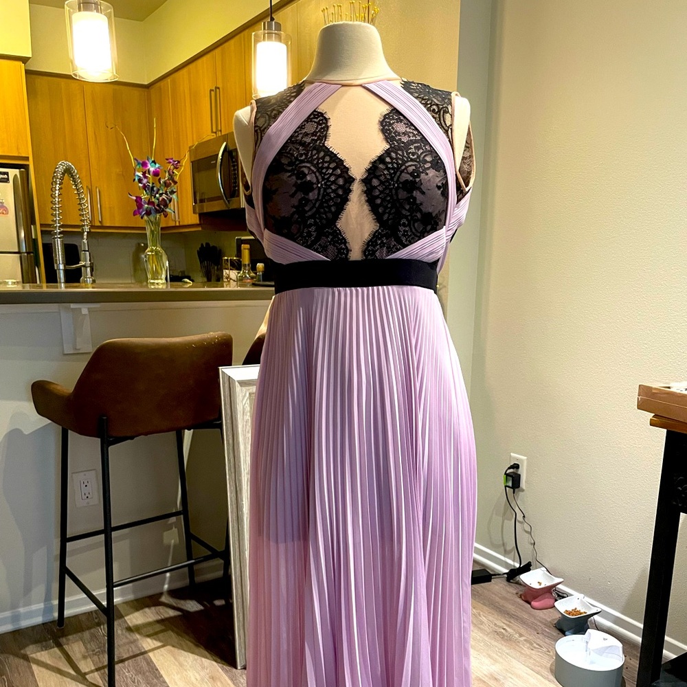 BCBGMaxazria Lilac Illusion Neck Pleated dress Size 4